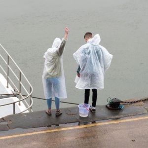 Produktbild für Regenponcho Relaxdays Länge 95 cm, Einweg, 10 Stück