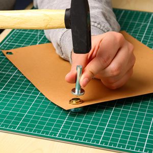 Produktbild für Ösen Böttcher-AG mit Scheiben und Einsetzwerkzeug