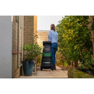 Produktbild für Häcksler Bosch UniversalShredder 2x18V-25, Akku