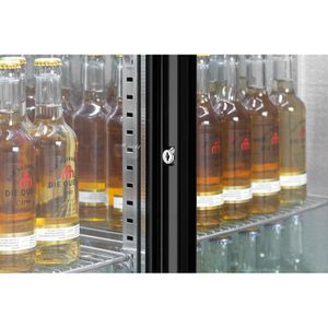 Produktbild für Getränkekühlschrank Bartscher 700122 mit Glastür, abschließbar