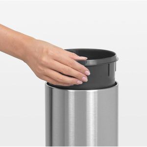 Produktbild für Mülleimer Brabantia 363986 Touch Bin, matt silber