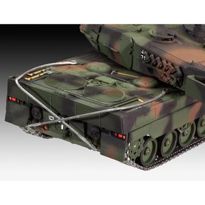 Produktbild für Modellbausatz Revell 03180 Leopard 2 A6/A6M