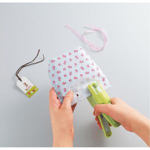 Produktbild für Heftzange Kokuyo Harinacs Medium Plus, aus Kunststoff, pink