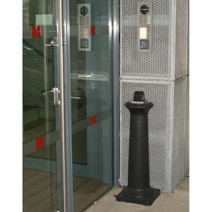 Produktbild für Aschenbecher Rubbermaid GroundsKeeper Tuscan, schwarz, Outdoor