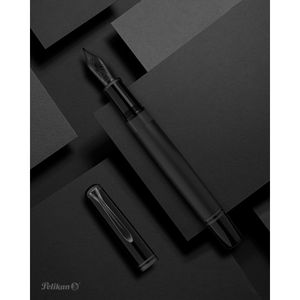 Produktbild für Füller Pelikan Souverän M809 Black Matt, Feder F