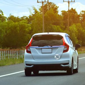 Produktbild für Fahrzeugkennzeichnung SafetyMarking Geschwindigkeitsschild 20