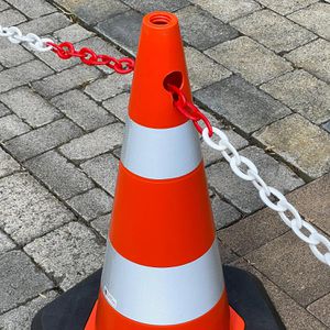 Produktbild für Absperrkette UvV Style Oval, Länge 25m &amp; 2 Karabinerhaken