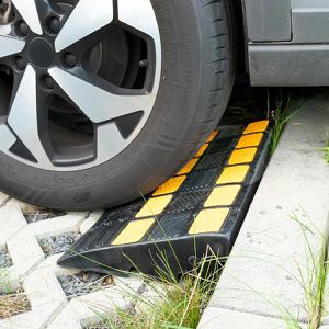 Produktbild für Bordsteinrampe Evertec 8240-100, aus Gummi