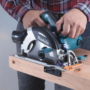 Produktbild für Handkreissäge Makita HS6101J1