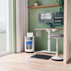 Produktbild für Aktenvernichter Leitz 8358 IQ OptiMax Home Office 225, Rollen